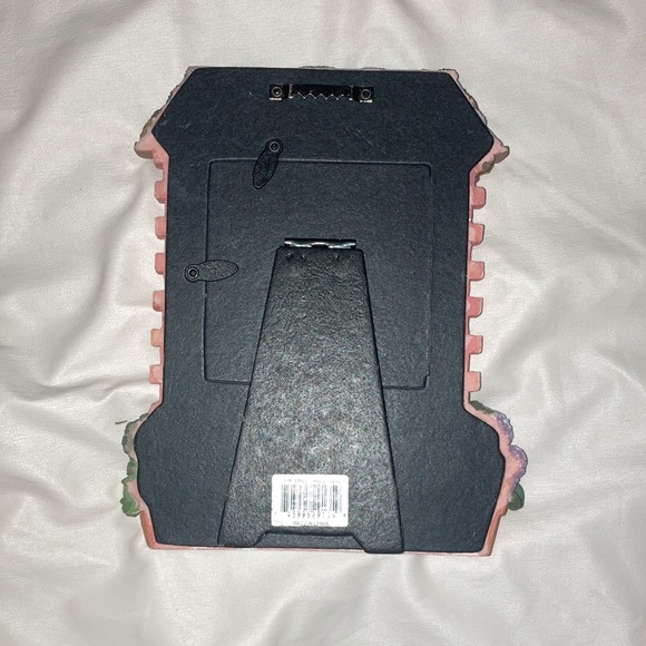 3.5 x 3.5 Picture Frame Flowers💐🌺 - Picture 4 of 5